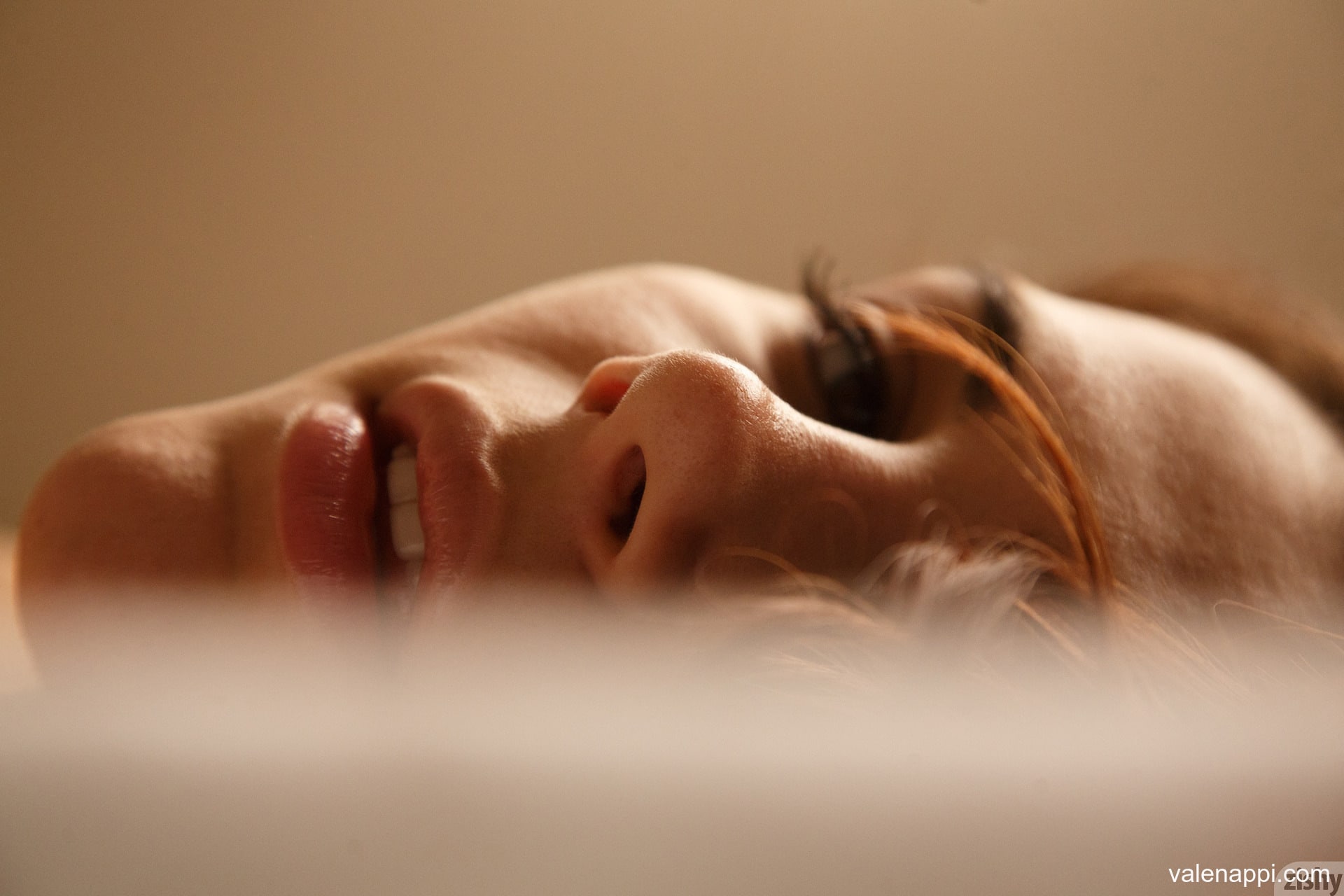 Valentina Nappi has no makeup, no problem