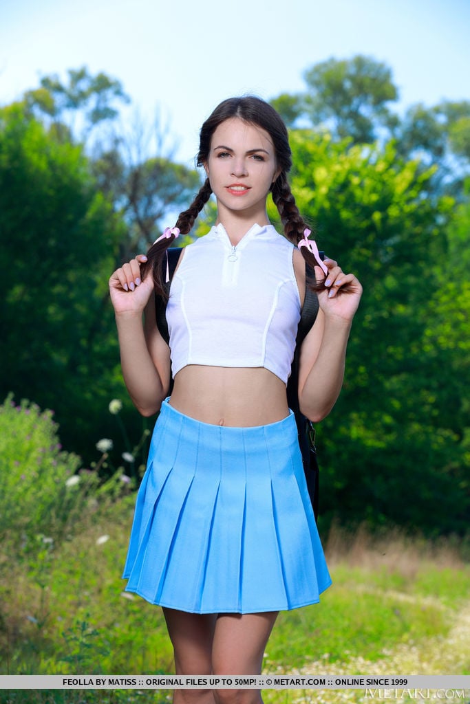 MetArt presents Feolla - Presenting Feolla