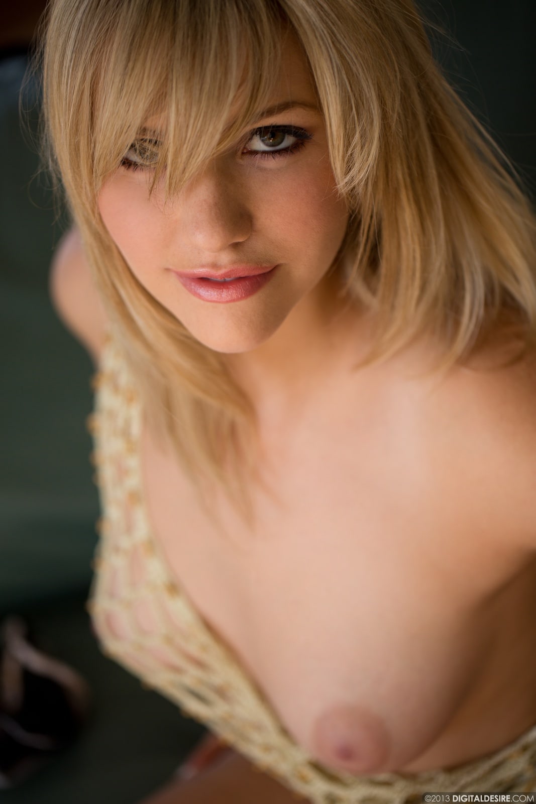 Mia Malkova gets out of her sexy clothes