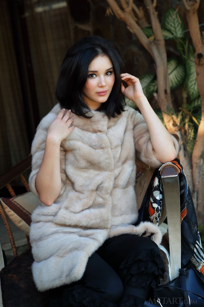 Malena - Cute black-haired beauty loves to get naughty outdoors