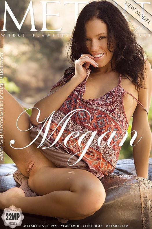 Megan Rain - Megan gets horny on a hot summer afternoon