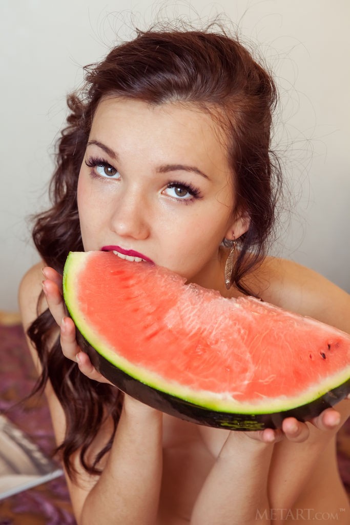 Iva - Sucking on a watermelon naked inside of a hotel room