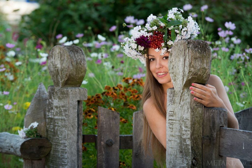 Arina G - She puts flowers in her hair and spreads her ass checks