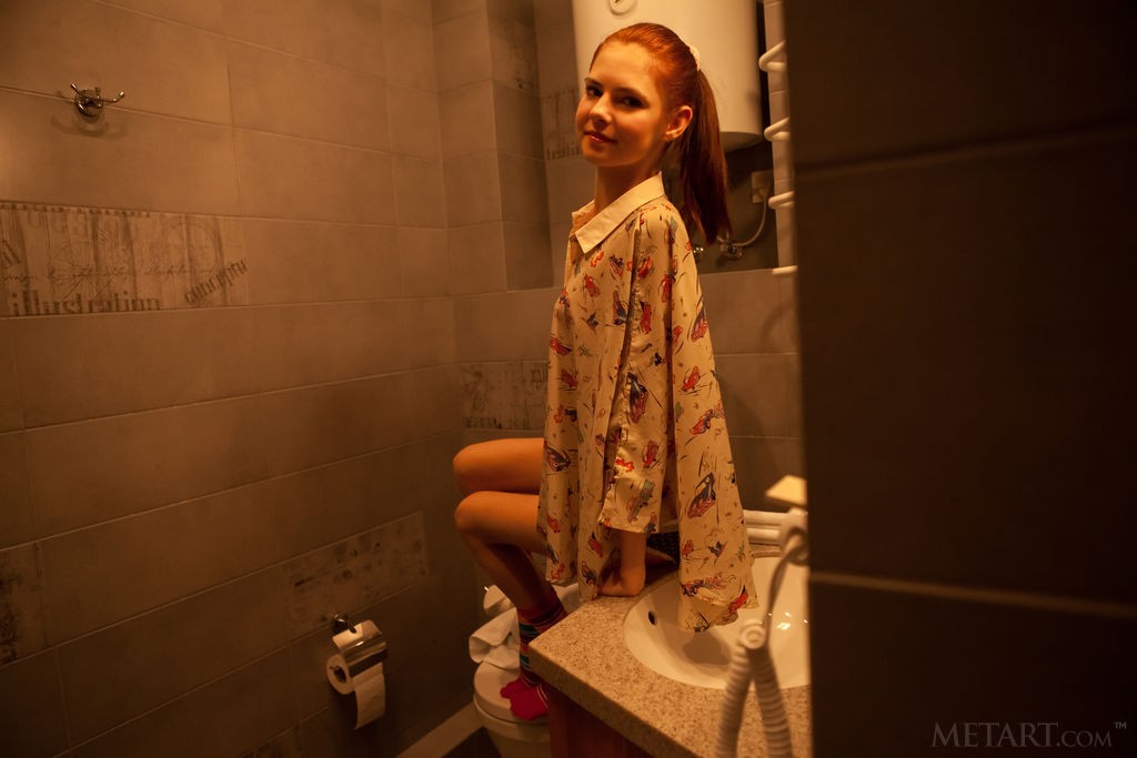 Juliett Lea - Sexy redhead likes getting naked for the camera