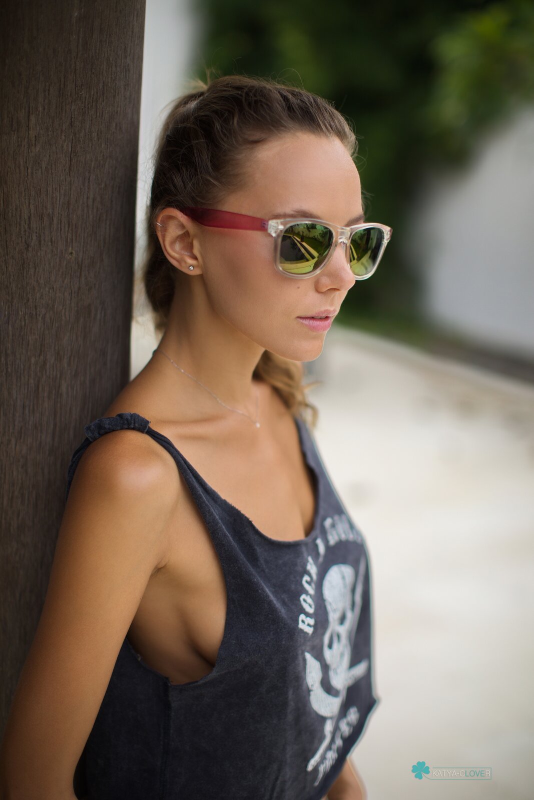 Katya Clover in Strong Babe