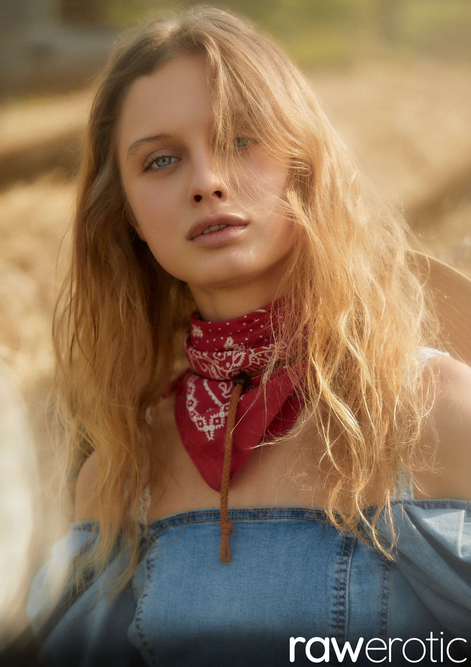 Amelie Lou Sexy Nature Girl With Amazing Teen Body - Raw Erotic