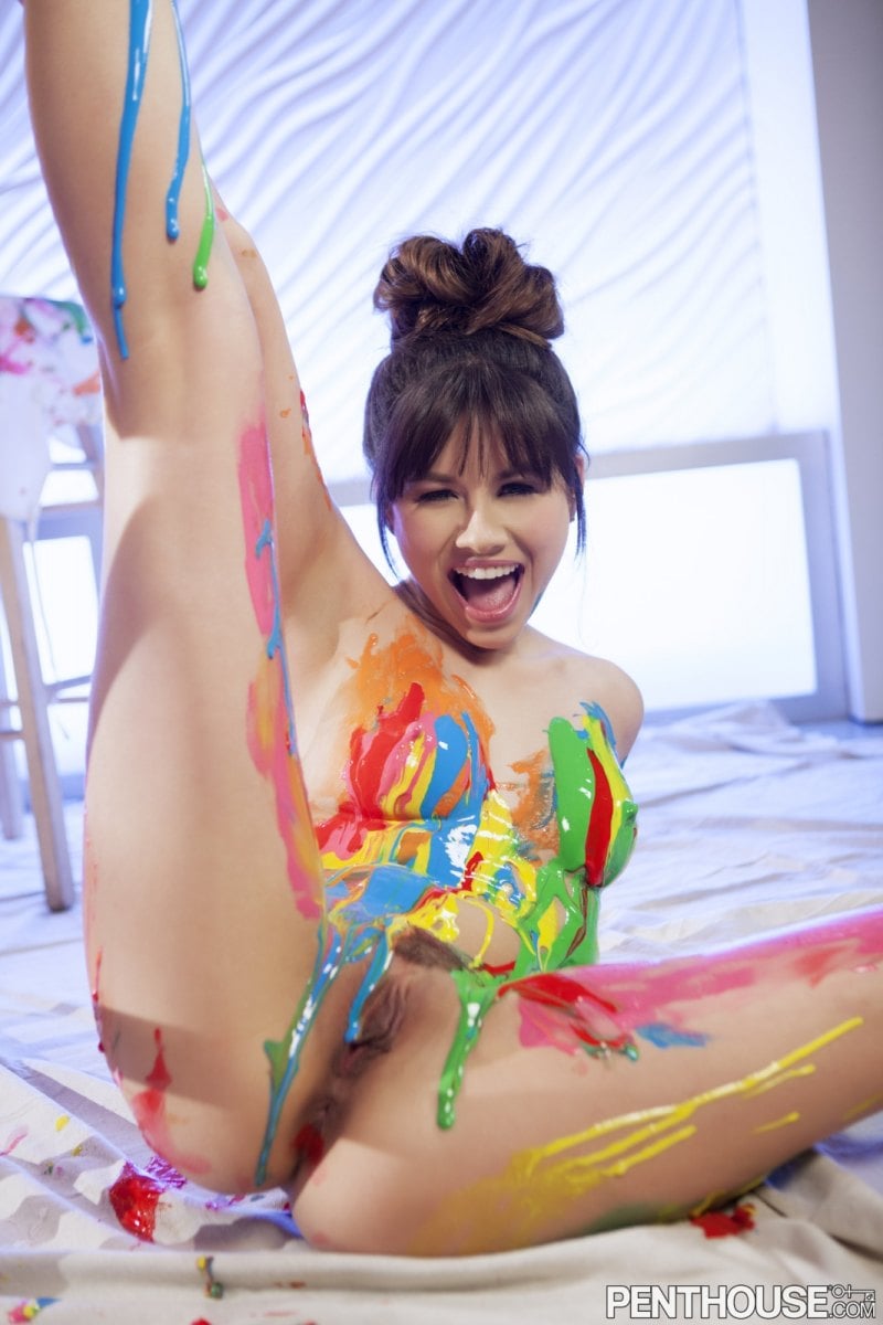 Shyla Jennings playing with paint on her seductive body